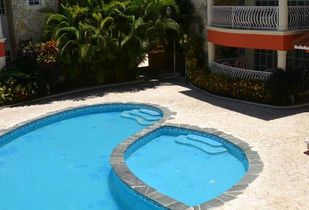 Tropical Beach Pool 1